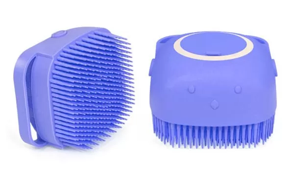 Pet cleaning brushes